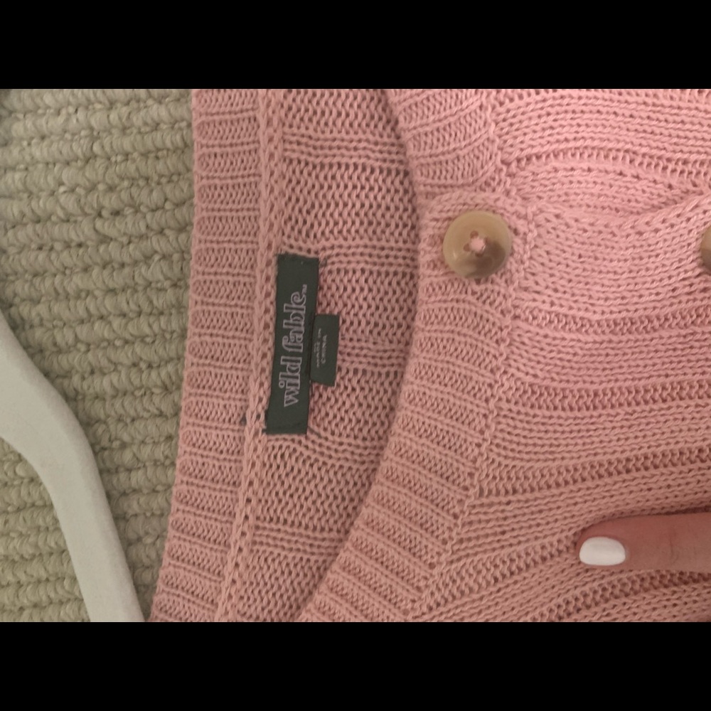Pink sweater - Picture 2 of 2